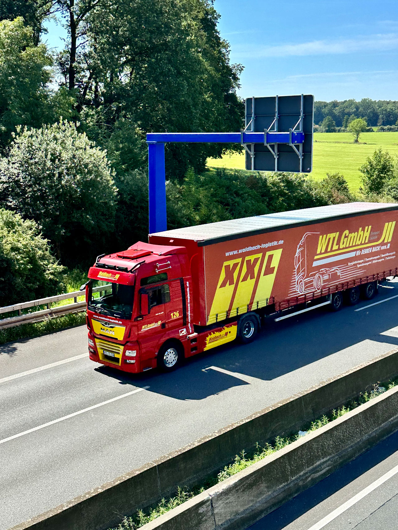 ueber-uns_lkw